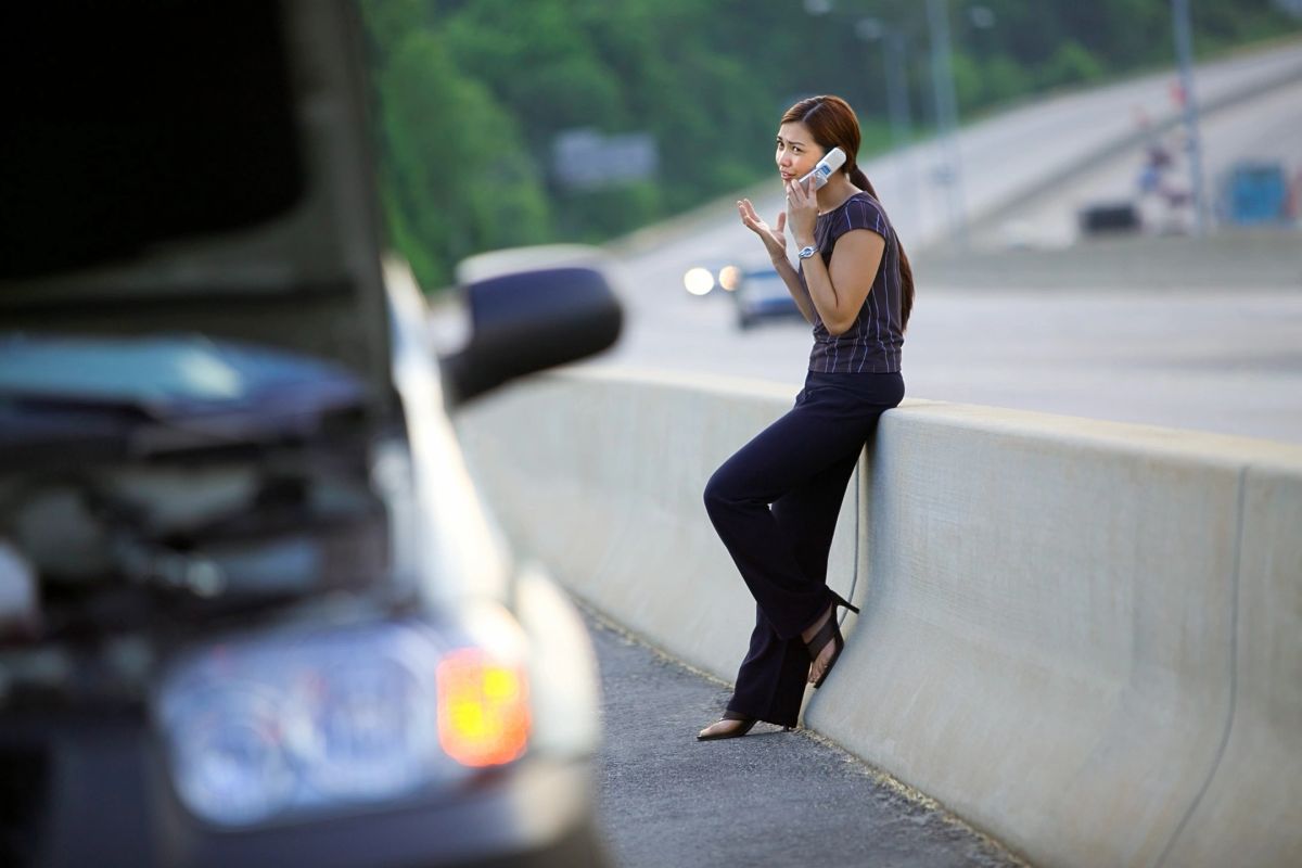 Driver calling for roadside help